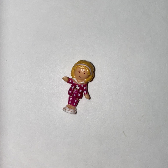 1993 Polly Pocket Cuddly Kitty Compact with 1 figure - Picture 9 of 9